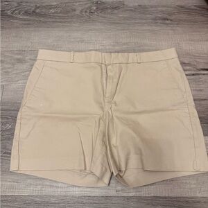 Banana Republic short/khakhi size 6